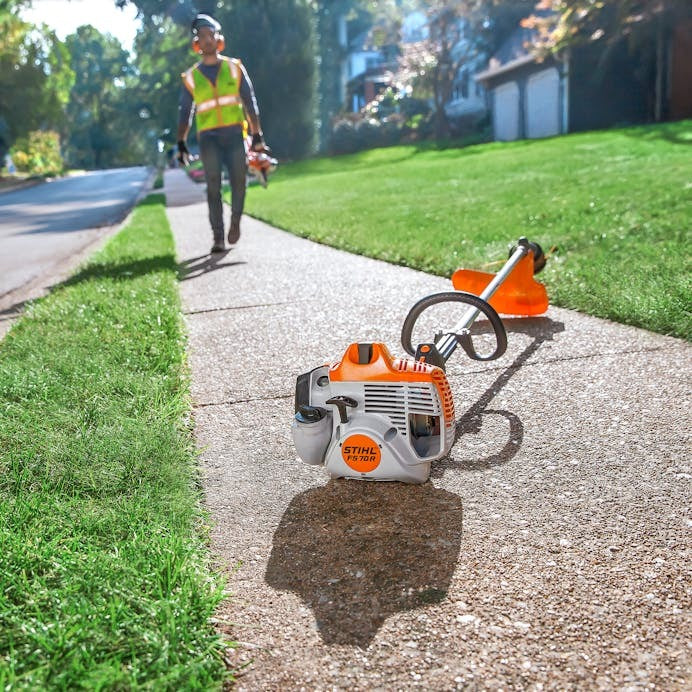 STIHL® FS 70 R – Gas String Trimmer | 27.2cc STIHL® Engine