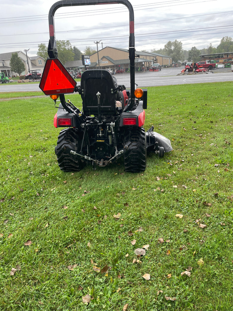 Yanmar SA 221 Tractor Loader With 60” Deck