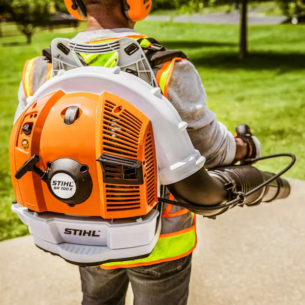 STIHL® BR 700 Backpack Blower | High‑Output Commercial Gas Engine