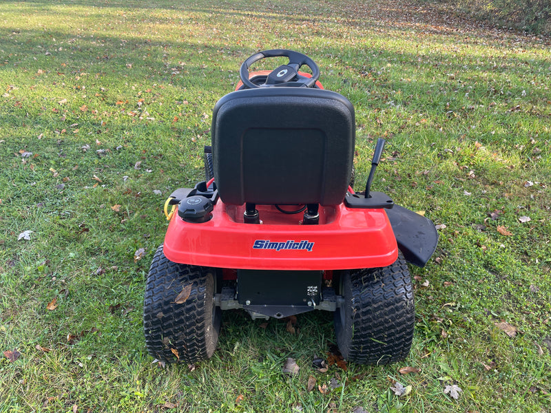 Regent 42" Fab 23Hp Briggs