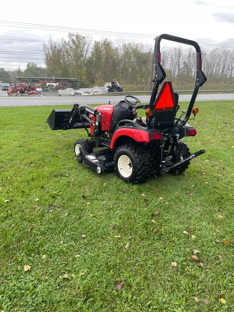 Yanmar SA 221 Tractor Loader With 60” Deck