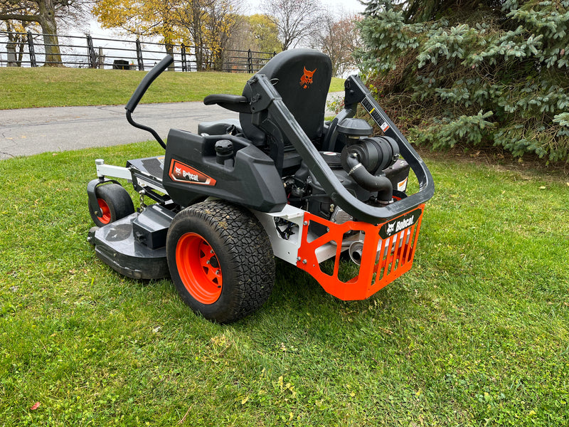 2022 Bobcat ZT3500 with side catcher - Stock