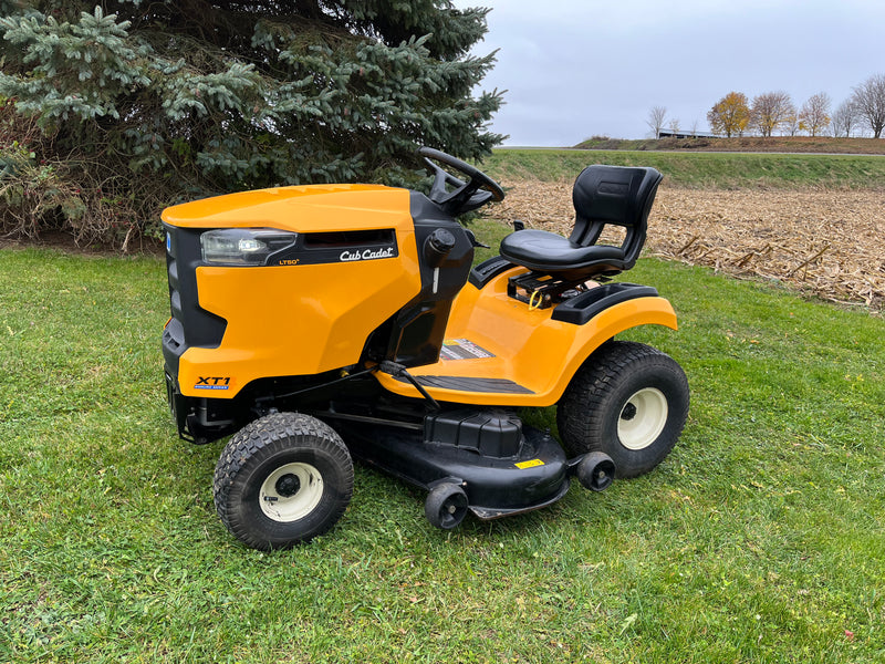 2019 Cub Cadet XT1 50" - Stock