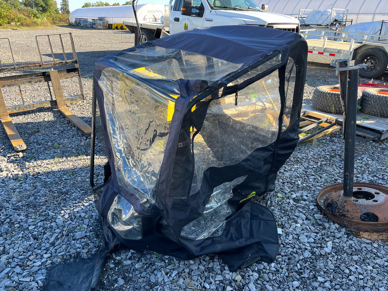 LIKE NEW John Deere 44" Snow Blower with Cab - Stock