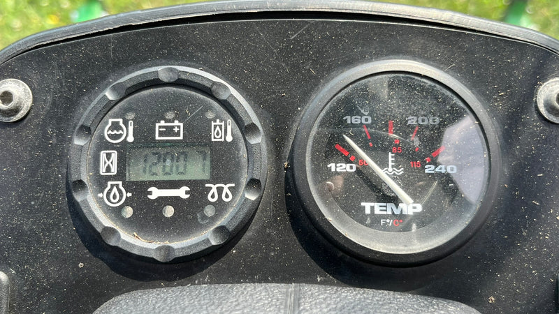 2014 JD 1600 Turbo 57HP 12' Bat Wing