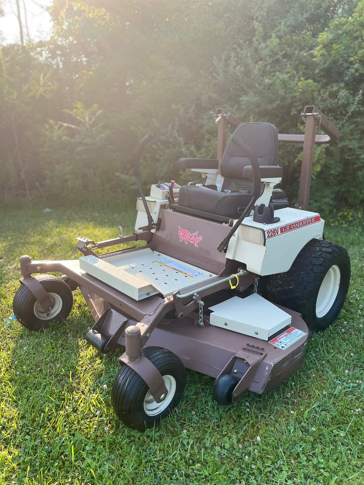 USED Grasshopper 226V with 61