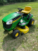 LIKE NEW John Deere D110 - Stock