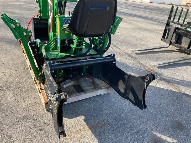 Wallenstein GX920 backhoe
