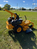 photo of the right rear corner of the cub cadet PRO Z 500
