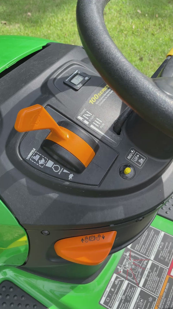 Like New John Deere D110